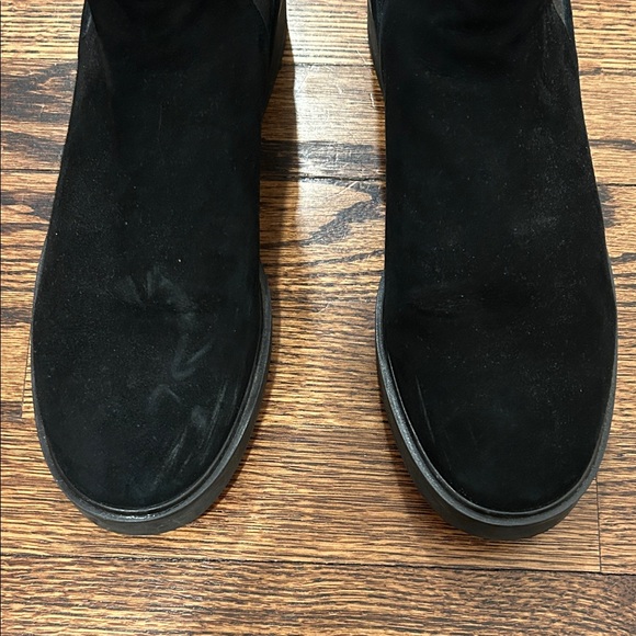 Stuart Weitzman Chelsea Boot - Picture 4 of 6